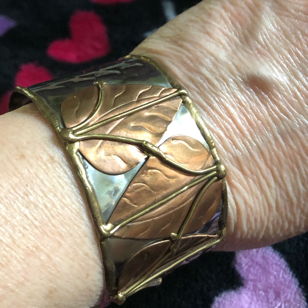 Cuff bracelet in silver with copper trim and 3 copper fall leaves 🍁